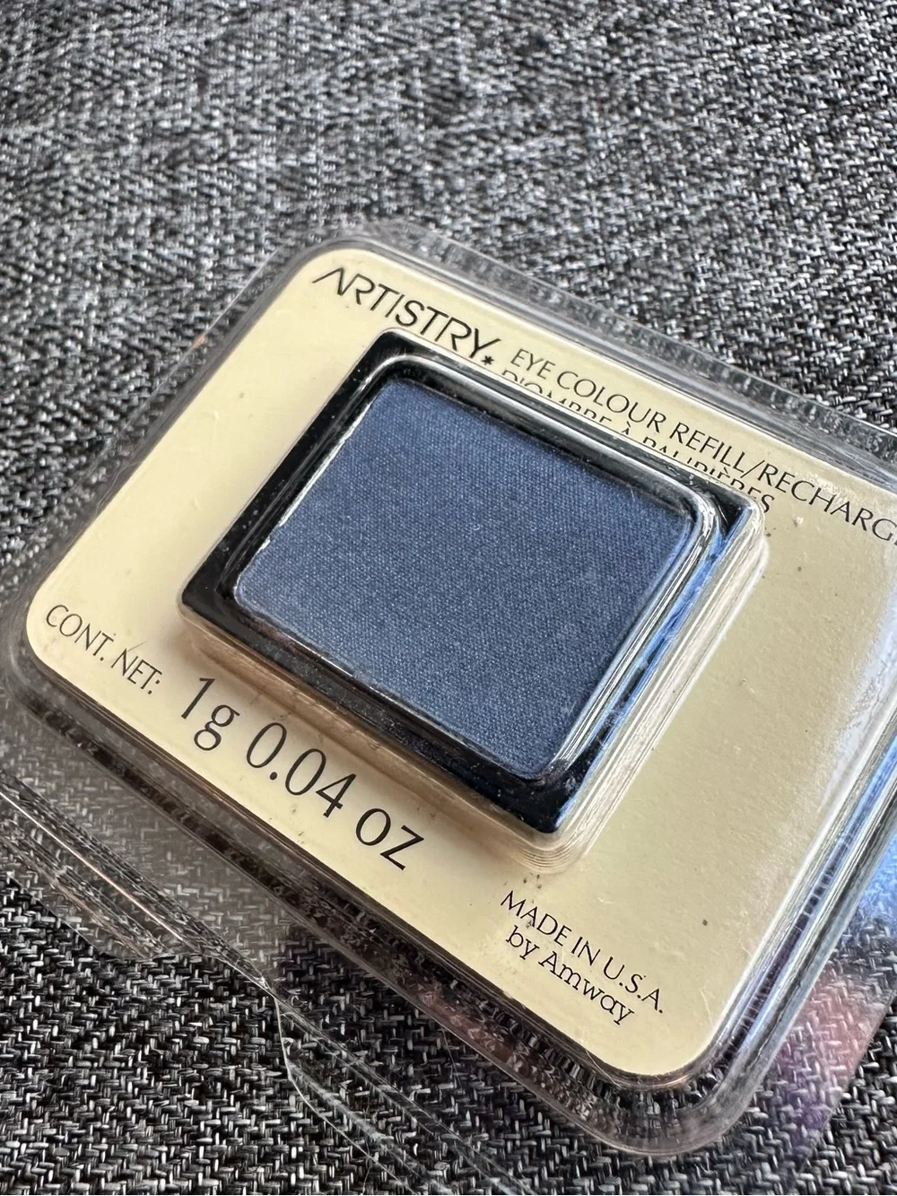 NEW Amway Artistry Eye Colour Refill Eyeshadow 1g 0.04oz Black Star NOS VTG 90s